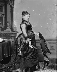 Sra. U.S. Grant, 1870-80